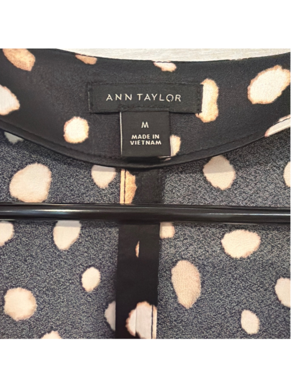 Silky animal print and Taylor blouse  - Picture 10 of 12